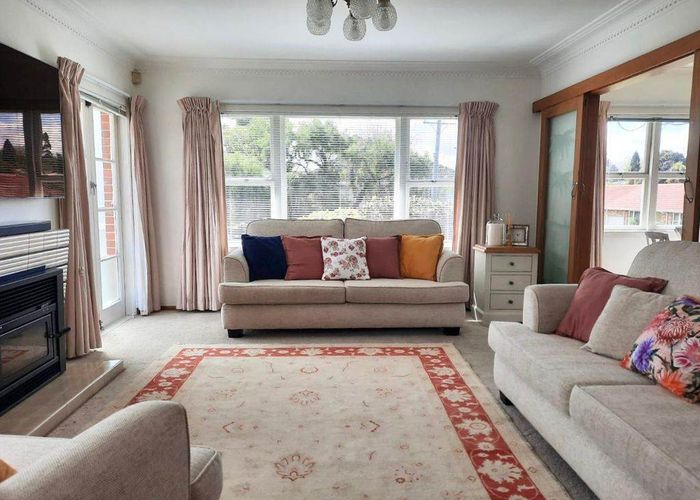  at 1/12 Miles Avenue, Papatoetoe, Auckland