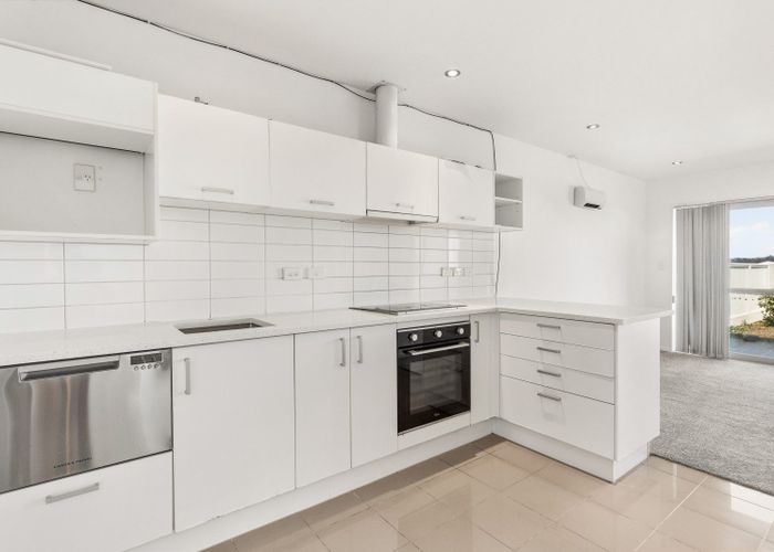  at E3/60 Masons Road, Albany, North Shore City, Auckland