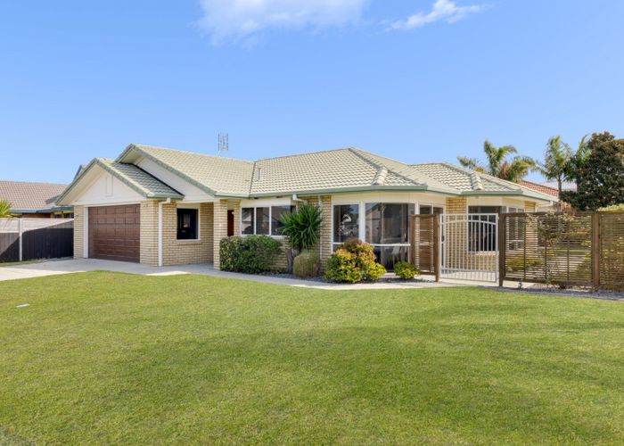  at 16 Sandhurst Drive, Papamoa Beach, Papamoa