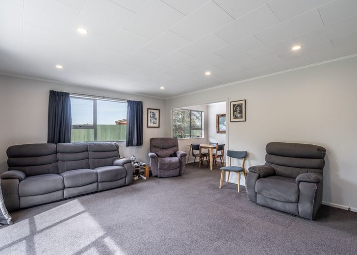  at 114 Dunbeath Crescent, Kew, Invercargill