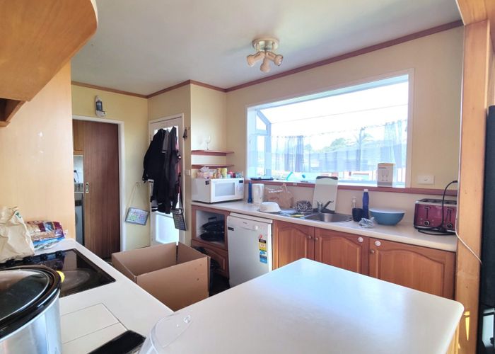 at 8 Archmillen Ave, Pakuranga Heights, Manukau City, Auckland