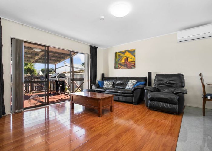  at 2/10 Trevor Hosken Drive, Wiri, Auckland
