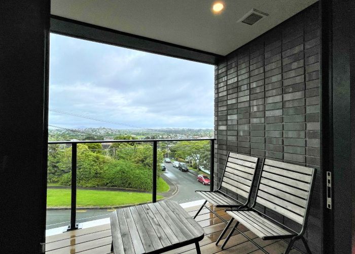  at 201/20B Pukerangi Crescent, Ellerslie, Auckland City, Auckland