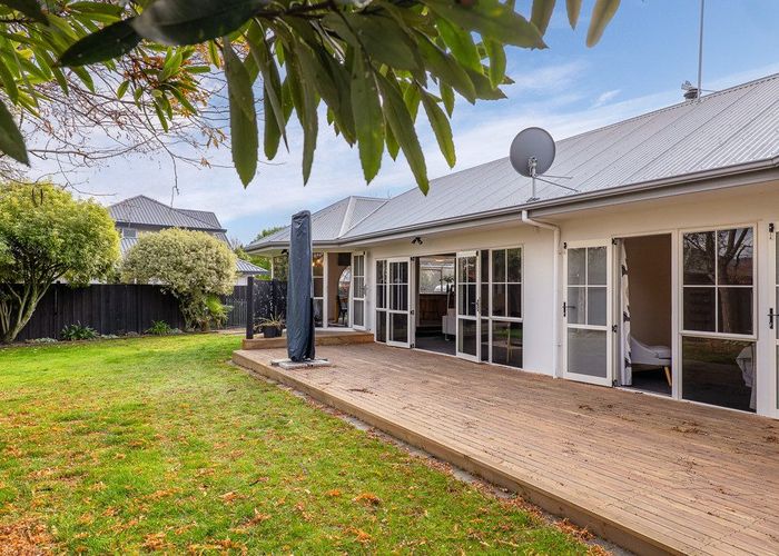  at 22 Millcroft Place, Parklands, Christchurch City, Canterbury
