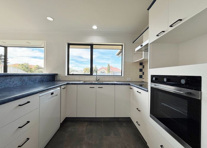  at 12 Surfers Pl, North New Brighton, Christchurch City, Canterbury