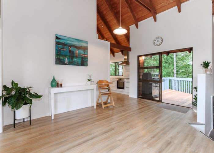  at 190 Glengarry Road, Glen Eden, Auckland