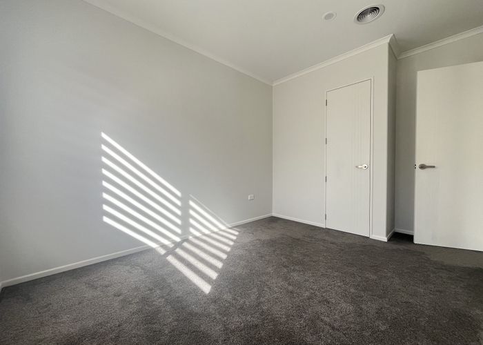  at 15 Ballyliffin Drive, Flat Bush, Manukau City, Auckland
