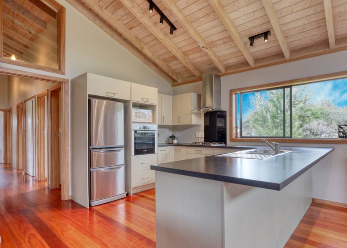  at 102 Atkin Road, Kaiwaka