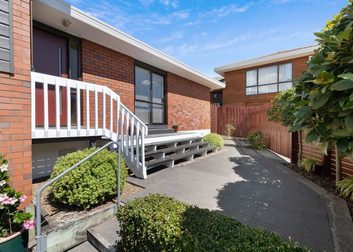  at 1/30 Rushgreen Avenue, Papakura, Papakura, Auckland