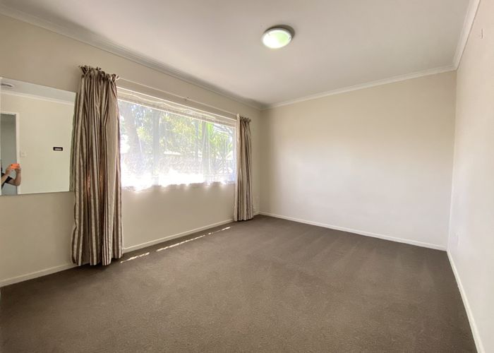  at 15 Dunbarton Dr, Ranui, Waitakere City, Auckland