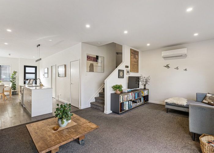  at 5 Tamora Lane, Avondale, Auckland