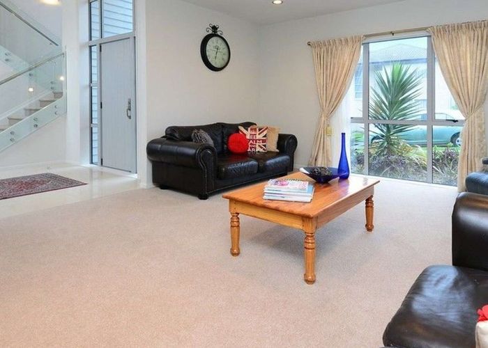  at 25 Andy Crescent, Flat Bush, Manukau City, Auckland