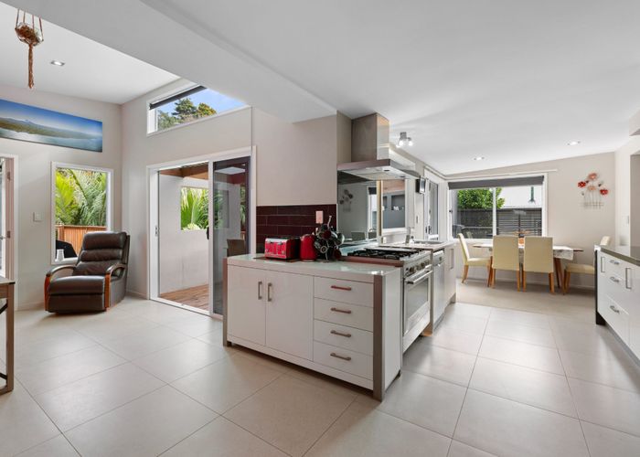  at 70 Seaview Road, Marfell, New Plymouth