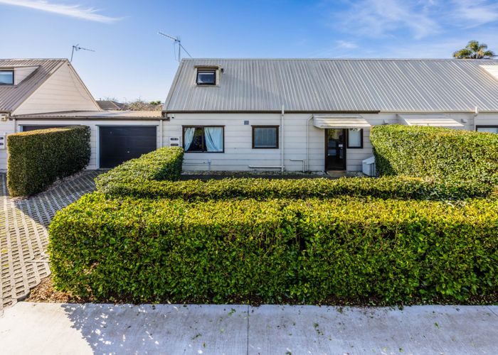  at 12/58 Manuroa Road, Takanini, Papakura, Auckland