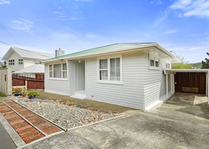  at 5 Cara Crescent, Paparangi, Wellington, Wellington