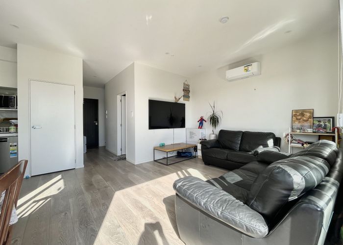  at 9/144 Titirangi Road, New Lynn, Waitakere City, Auckland