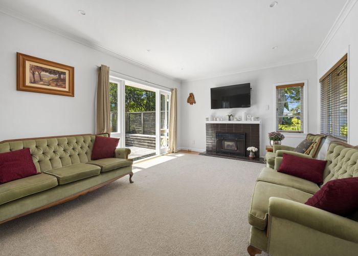  at 17 Neptune Avenue, Beach Haven, Auckland