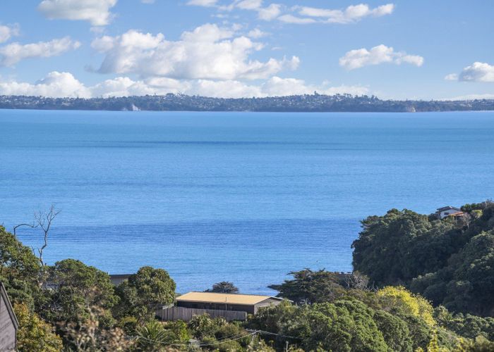  at 28 Pacific Parade, Surfdale, Waiheke Island, Auckland