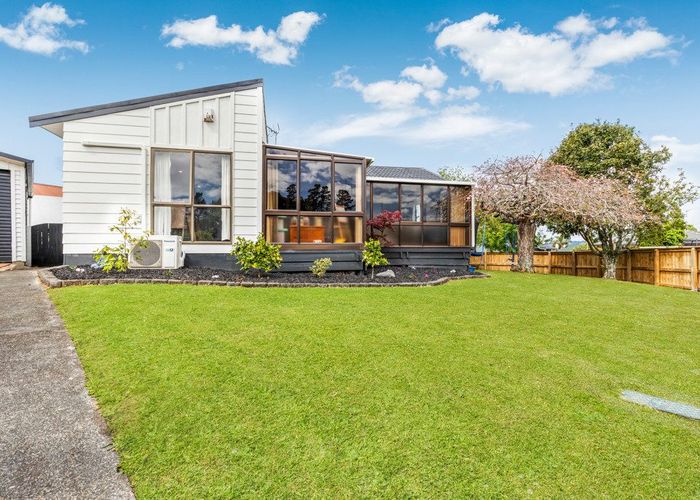  at 1 Oakmont Place, Wattle Downs, Auckland