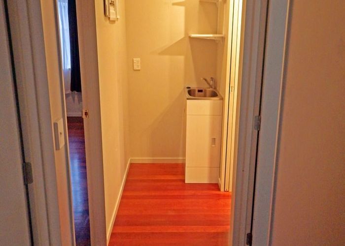  at 8A Durham Street, Te Atatu Peninsula, Waitakere City, Auckland