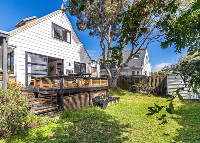  at 2/90 Haverstock Road, Mount Albert, Auckland City, Auckland