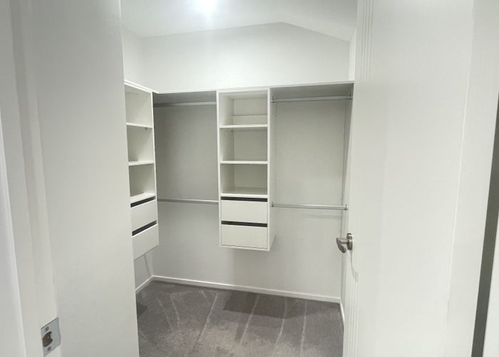  at 20 Sabot Place, Massey, Waitakere City, Auckland