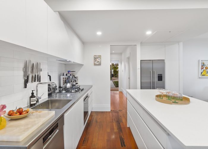  at 22 Seacombe Road, Point Chevalier, Auckland City, Auckland