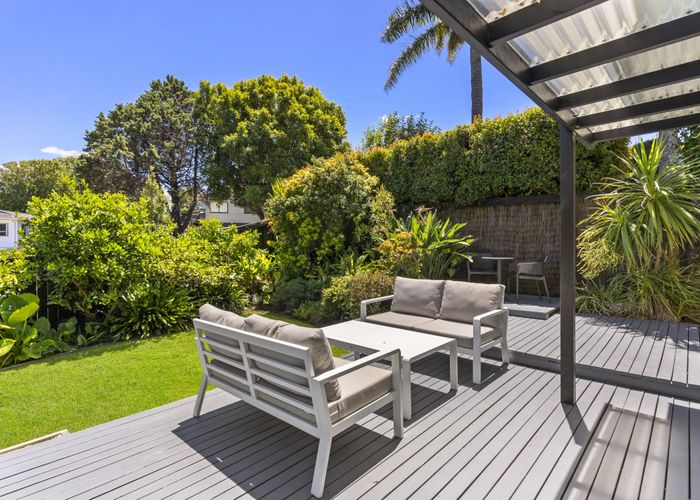  at 1/2 Telstar Place, Beach Haven, Auckland