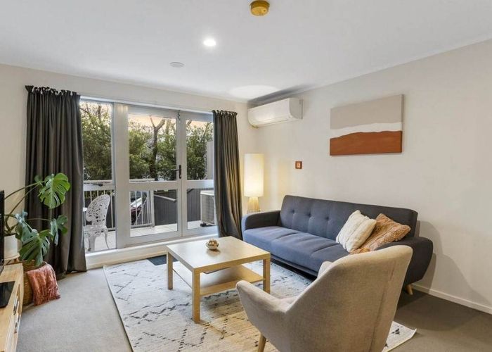  at 301/26 Morningside Drive, Morningside, Auckland