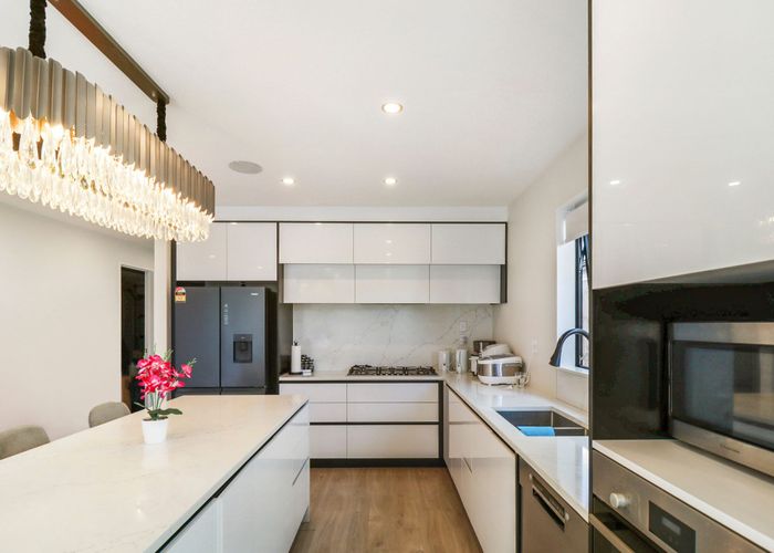  at 27 Drumnaconagher Road, Flat Bush, Manukau City, Auckland