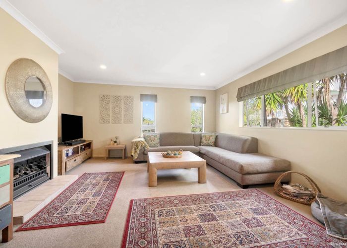  at 7 Trotting Terrace, Albany, North Shore City, Auckland