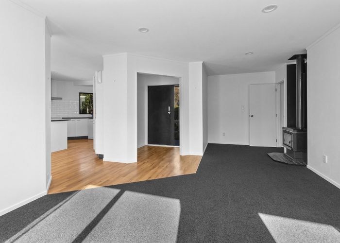  at 90 Endeavour Avenue, Flagstaff, Hamilton