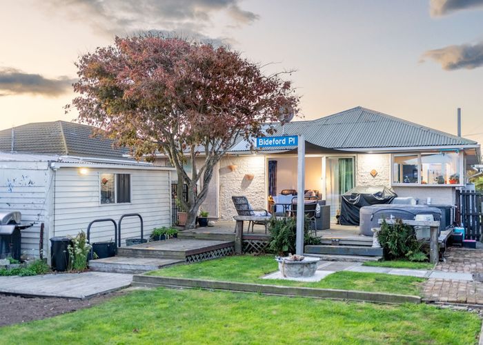  at 14 Bideford Place, Dallington, Christchurch City, Canterbury