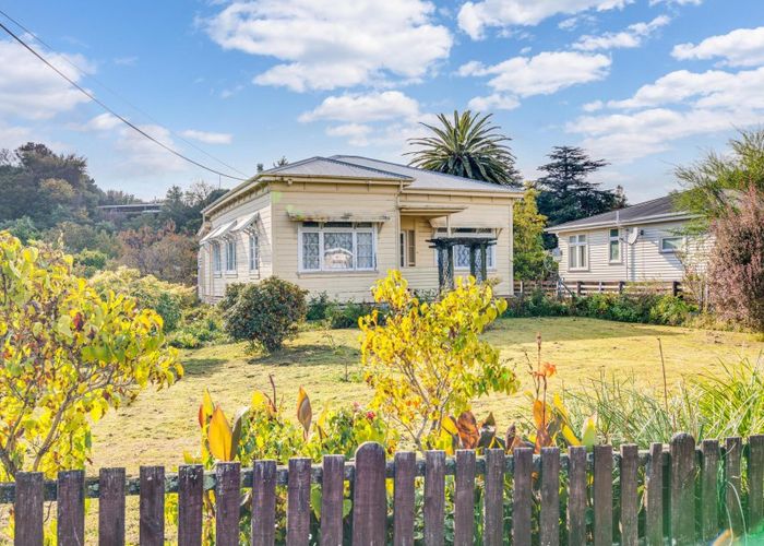  at 74 Oxford Street, Lansdowne, Masterton