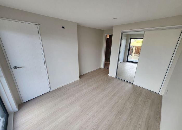  at 105 Trias Road, Totara Vale, North Shore City, Auckland