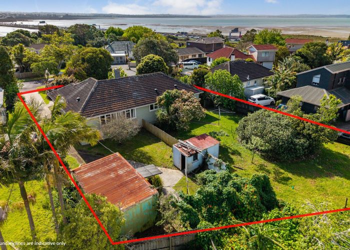  at 11 and 13 Howlett Street, Waterview, Auckland City, Auckland