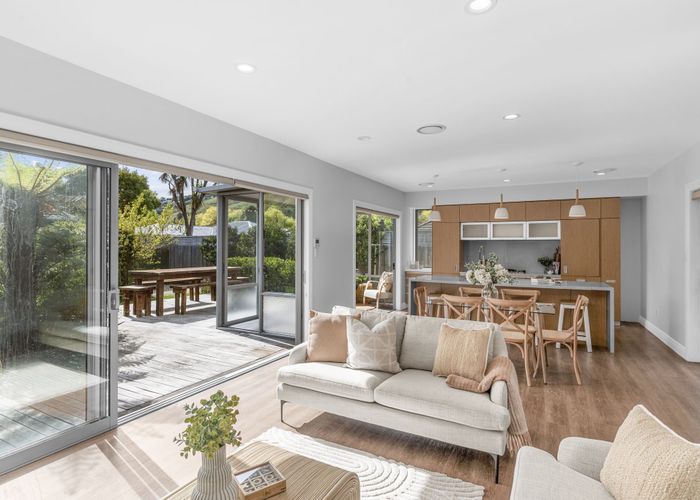  at 125 Wakefield Avenue, Sumner, Christchurch