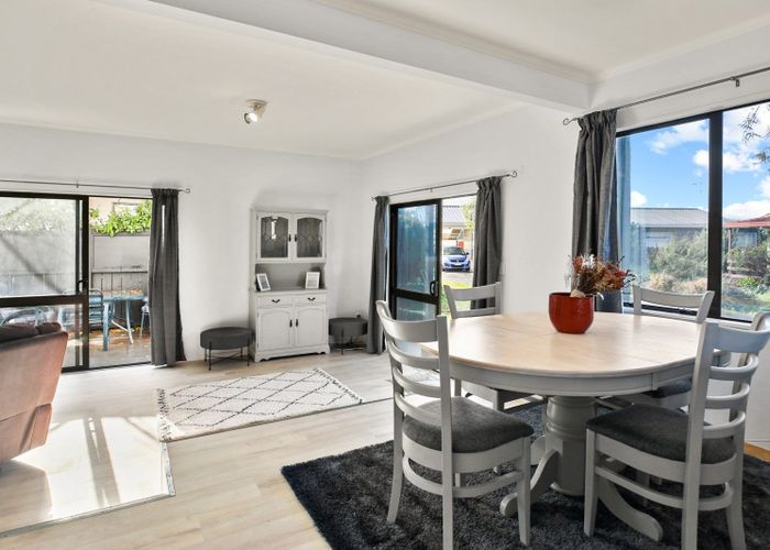  at 9/55 Tuhikaramea Road, Dinsdale, Hamilton