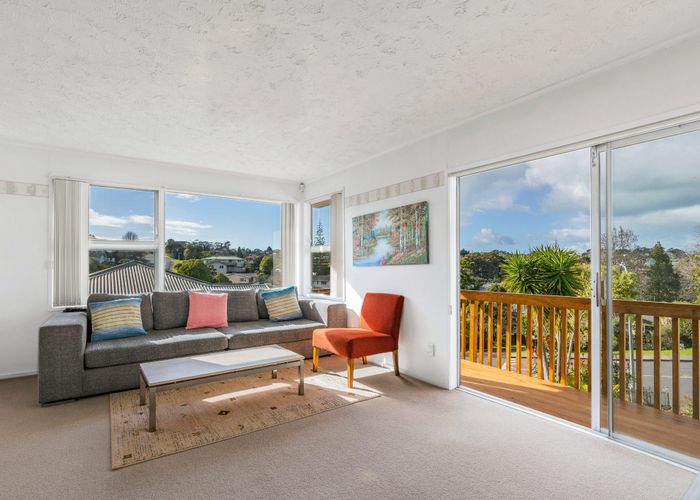  at 8 Juniper Road, Sunnynook, North Shore City, Auckland