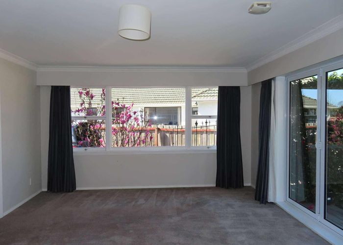  at 220 Beach Road, North New Brighton, Christchurch City, Canterbury