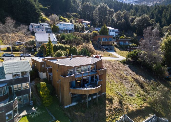  at 132 Wynyard Crescent, Fernhill, Queenstown-Lakes, Otago