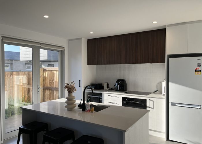 at 2/11 Leitch Street, Somerfield, Christchurch City, Canterbury