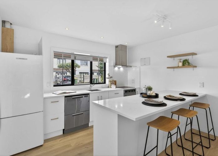  at 5/1 Harrison Road, Mount Wellington, Auckland