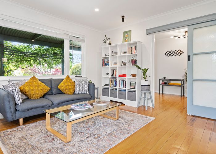  at 11 Keats Terrace, Leamington, Cambridge