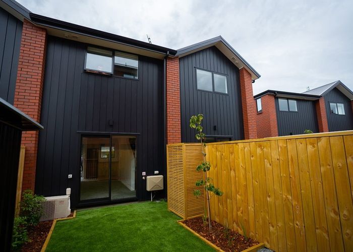  at 4/10 Wilsher Crescent , Henderson, Waitakere City, Auckland