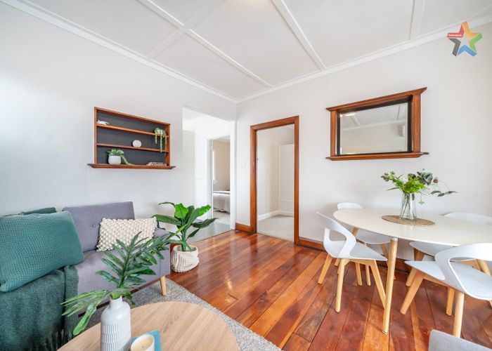  at 32 Exchange Street, Ebdentown, Upper Hutt, Wellington
