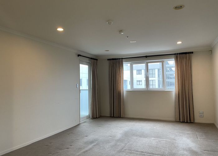  at 220/26 Remuera Road, Newmarket, Auckland