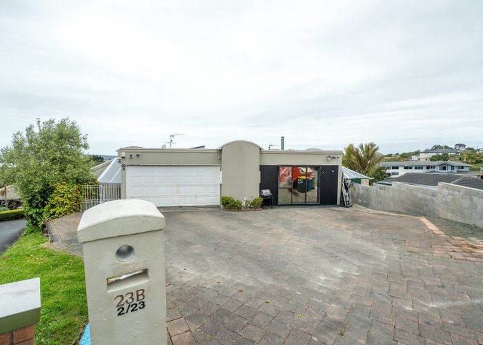  at 1/23 Bernleigh Terrace, West Harbour, Waitakere City, Auckland