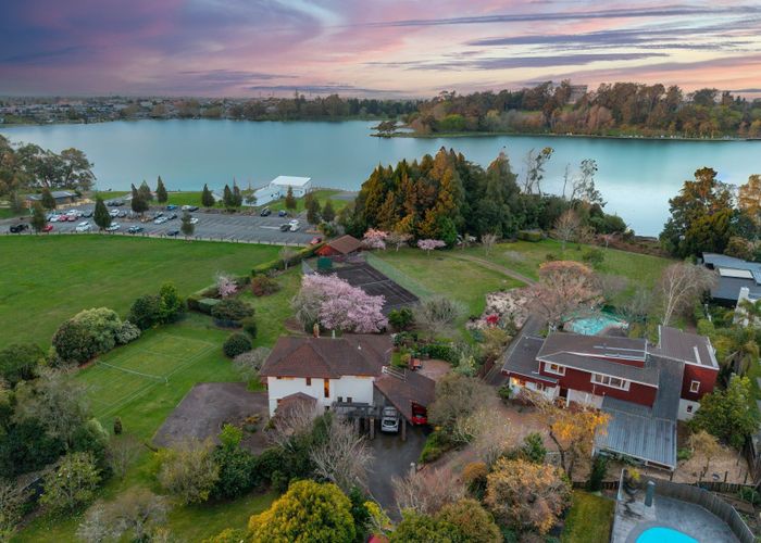  at 144 Lake Crescent, Hamilton Lake, Hamilton, Waikato