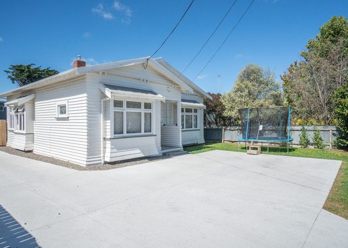  at 15a Leeds Street, Milson, Palmerston North, Manawatu / Whanganui